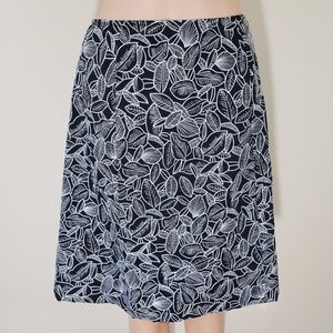Talbots petites embroidered knee lengh skirt 4